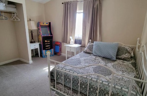 Fernley Resort | Hidden Gem 2 bed 2 bath private mobile home with great parking