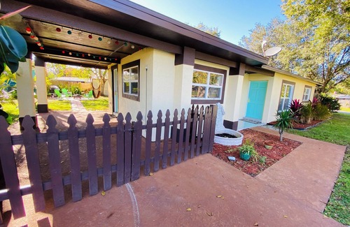 Titusville House | Hidden gem! Close to Space Center, Beach and Indian River Lagoon