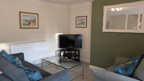 Keynsham House | Hidden Gem on the Outskirts of Bristol