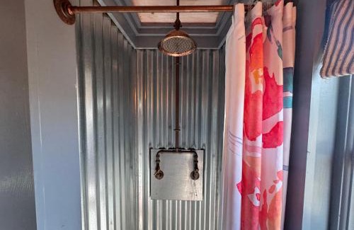 Tintagel House | Hidden Hut Shepards Hut Sleeps 2