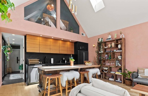 Alberta Arts District House | Hidden Joshua Tree Oasis 5 min walk from all the bars and restaurants on Albert
