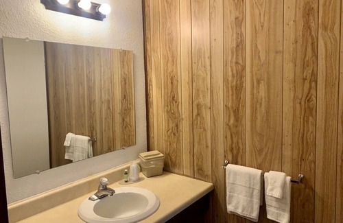 Warsaw Hotel | Hidden Lake Resort