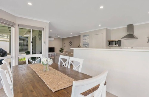 Middleton House | Hidden Little Gem - Township - Luxury