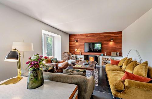 Barnstaple House | Hidden Valley Farmhouse