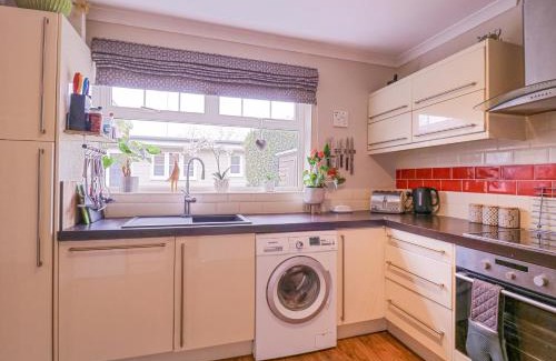 Walton on the Naze House | Hide and Sleep