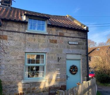 Aislaby House | Hideaway Cottage