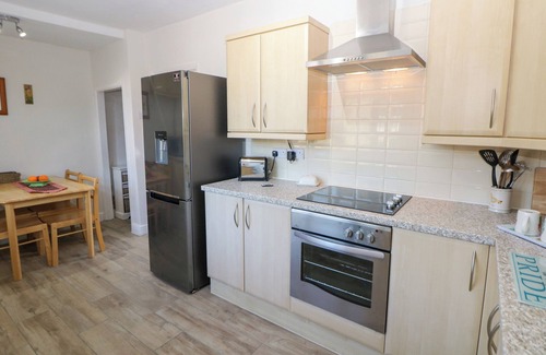 Crich Cottage | HIDEAWAY, with a garden in Crich