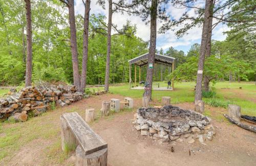 Higden Apartment | Higden Studio Cottage Less Than 1 Mi to Greers Ferry Lake
