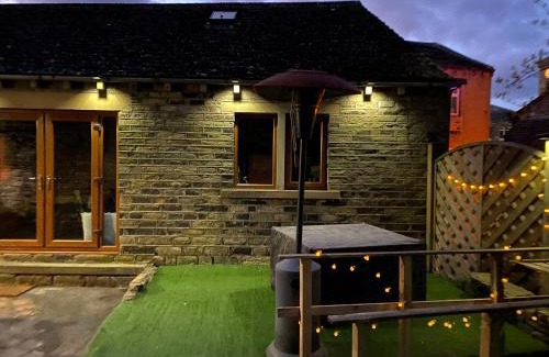 Hepworth House | Higgin Bridge House