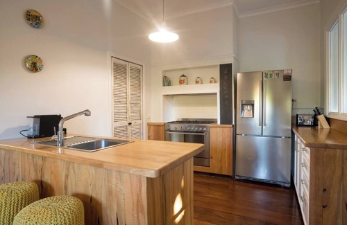 Margaret River House | Higgins Hideaway Central Cottage with Garden Oasis