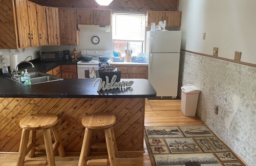 Higgins Lake Cabin | Higgins Lake Cabin ! Come enjoy the last warm days of summer.