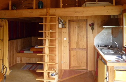 Gedre Ski Chalet | HIGH-ALTITUDE CHALET