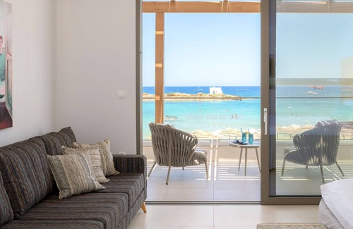 Malia Hotel | High Beach White
