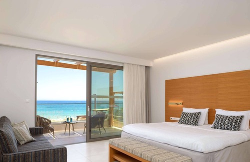 Malia Hotel | High Beach White