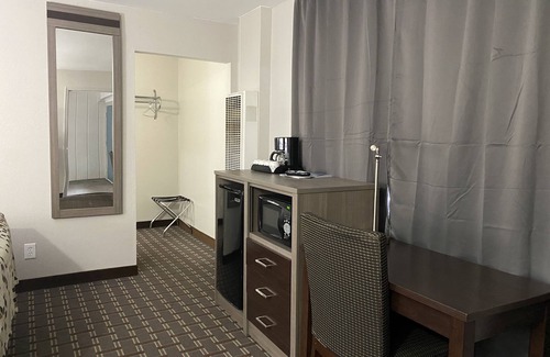 Tahoe Valley Hotel | High Country Lodge