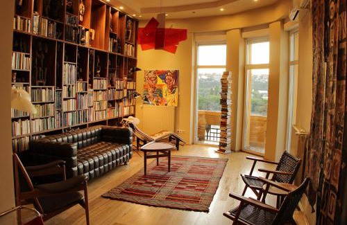 Ujlipotvaros Apartment | High End Budapest in the city center