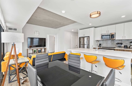 Assembly Square Apartment | High-end Modern 3BR 3BA Condo Assembly Square