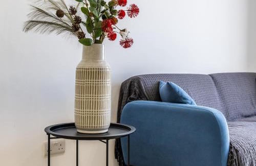 San Gwann Apartment | High floor family of 3 apartment - By Solea