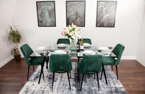 Swindon Apartment | High Life Serviced Apartments - Old Town