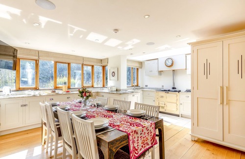 Trenance House | Higher Close - Four Bedroom House, Sleeps 8