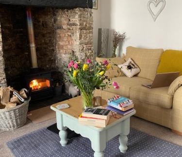 Broadwoodkelly House | Higher Primrose Cottage