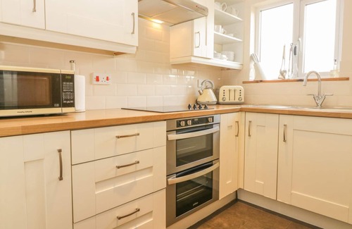 Liverton Cottage | HIGHER WHIDDON FARM WHIDDON WELL, pet friendly in Ashburton