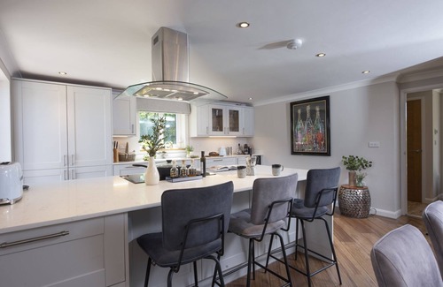 Camborne House | Highfield Barton - Hot tub/pet friendly