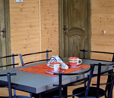 Ambrolauri Ski Chalet | Highland Breeze - მთის ნიავი