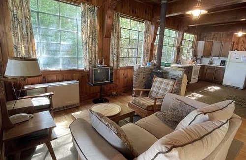 Bridgton House | HIGHLAND HOLIDAY LIMIT 7-10 cottage