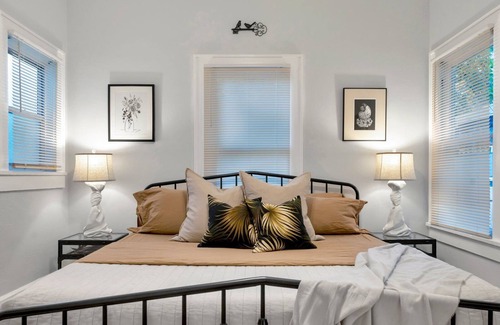 Bartlett Park House | Highland House St. Pete