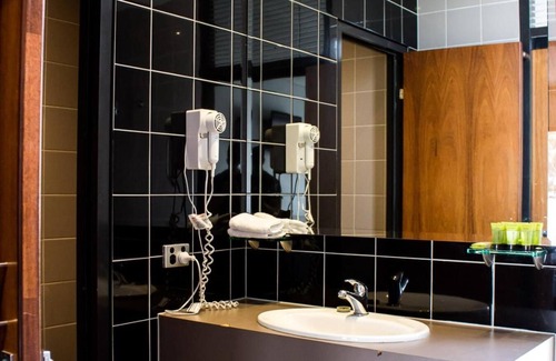 Gilles Plains Hotel | Highlander Hotel