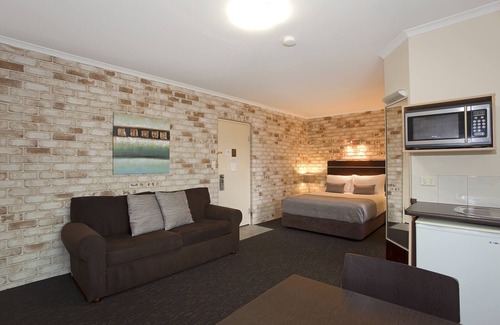 South Toowoomba Hotel | Highlander Motor Inn & Apartments