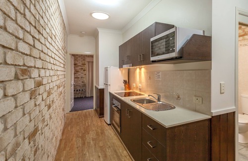South Toowoomba Hotel | Highlander Motor Inn & Apartments