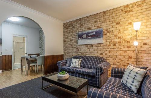South Toowoomba Hotel | Highlander Motor Inn