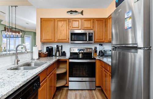 Chestnut Springs House | Highridge Court 08 with Wintergreen Advantage