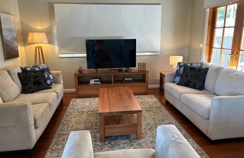 Cessnock House | Highview House Hunter Valley