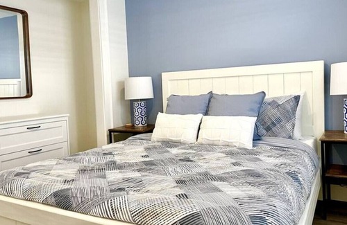 Meaford Apartment | "Hike" at Hills Meaford | 2BD Suite + Pets!