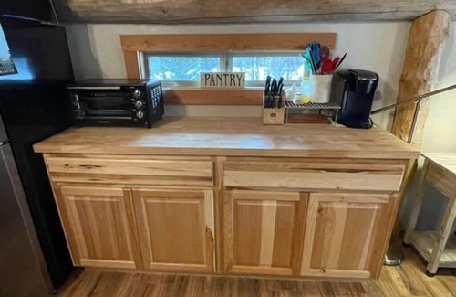 West Glacier Apartment | Hiker's Rest: A Relaxing Retreat 5 miles from Glacier National Park