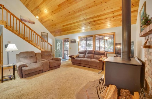 Pine House | Hikers Haven Pine Getaway with Wraparound Deck!