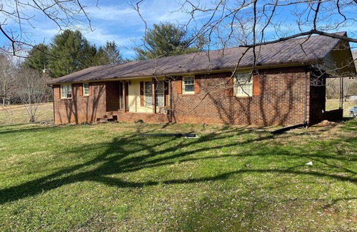 Cookeville House | Hikers Hill