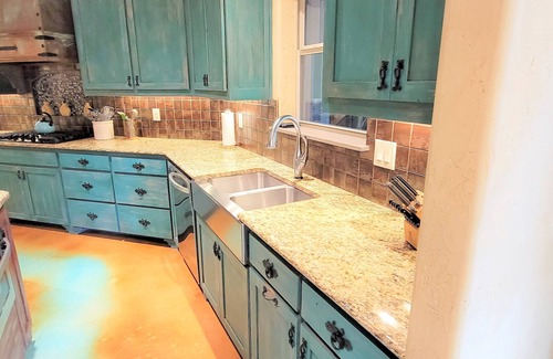 Blanco House | Hill country luxury 4BR retreat with pool, huge, covered patio bbq area!