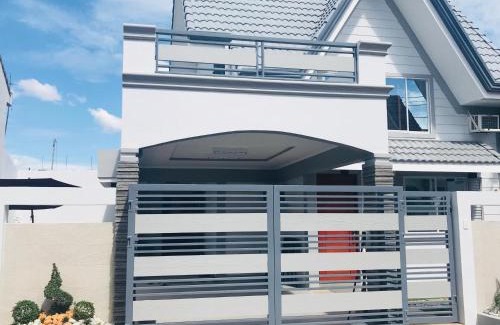 Angeles City Villa | Hillary Timog Park Homes