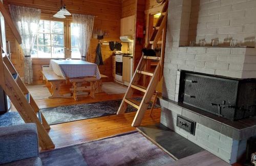 Akaslompolo Ski Chalet | Hillatupa