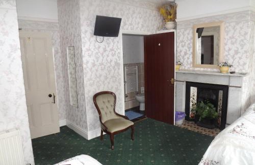 Llangollen House | Hillcrest Guest House