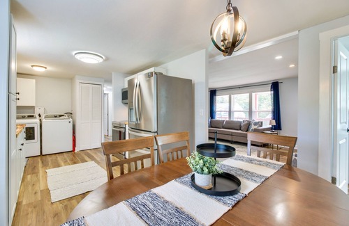 Hillsboro House | Hillsboro Hideaway w/Private Hot Tub & Bunkhouse!