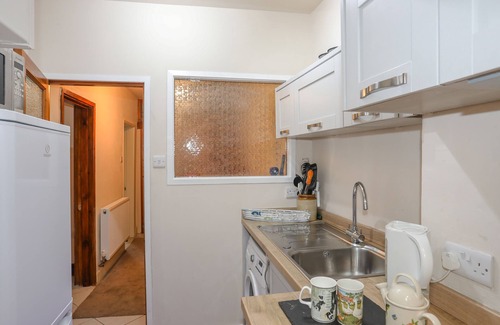 Rhyd-y-clafdy Cottage | Hillside Apartment