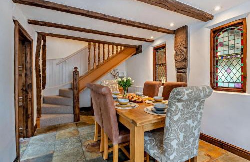 Ingoldisthorpe House | Hillside Cottage