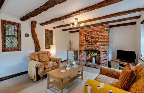 Ingoldisthorpe House | Hillside Cottage