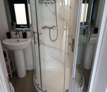 Doolin Ski Chalet | Hillside Hideaway