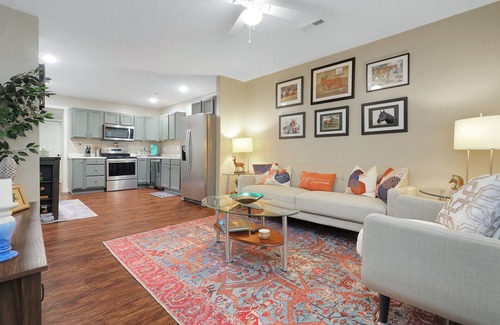 Bardstown House | Hillside Home Close To The Bourbon Trail